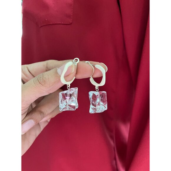 Chunky earrings , clear white earrings , acrylic  ice cube statement earrings - Picture 3 of 6